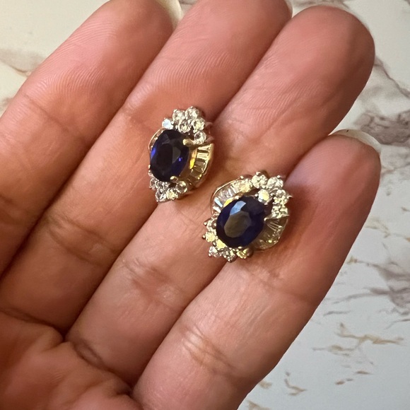 Sparkling Statement Halo Stud Oval Earrings Blue Sapphire & Cz Flower Rh… - Picture 6 of 7